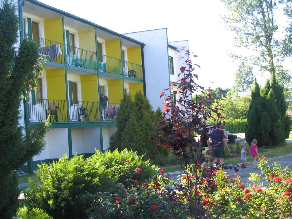 Egm-Lazy Hotel Екстериор снимка